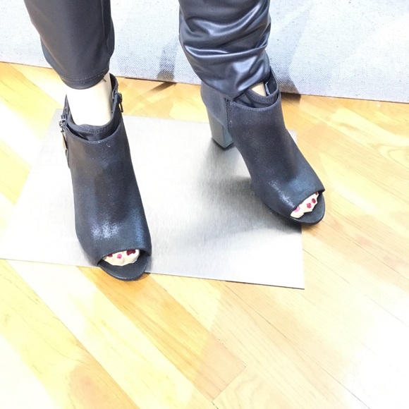 Simply Vera Vera Wang Shoes - Brand New, Never Worn, Simply Vera Wang, Booties